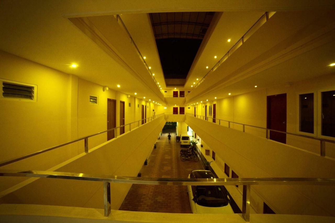 Hotel Wayanad Square Mananthavady Exterior photo
