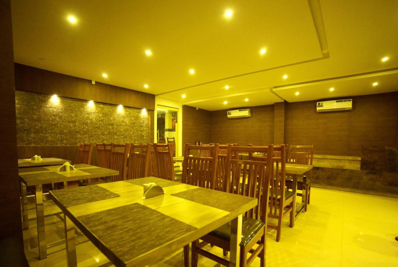 Hotel Wayanad Square Mananthavady Exterior photo